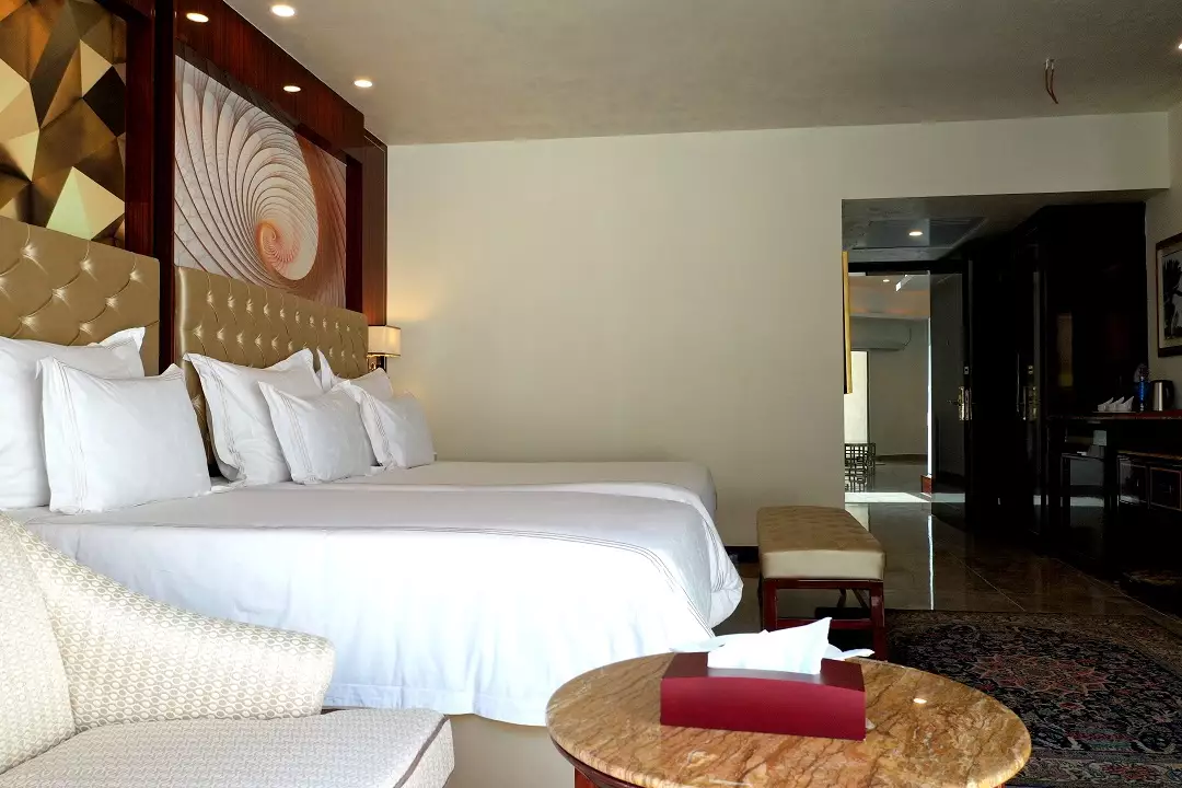 Alibaba https://cdn.alibaba.ir/ostorage/hotel-accommodation-images/6946779b42794e78685ec5aa_کابانا حمام سانروف (در محوطه باغ).webp